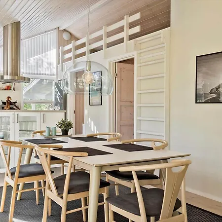 Lf10210-thyholm-skovstien-10 *